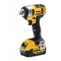 DEWALT Kompaktowy klucz udarowy 1/2`` XR Li-Ion 18 V (2 akumulatory Li-Ion 4 Ah) DCF880M2